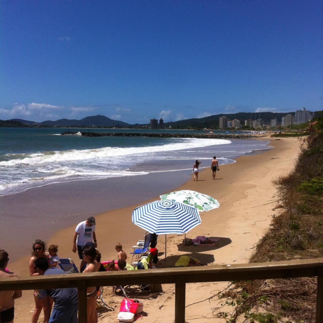Hostel Casa Da Praia Piçarras Kültér fotó